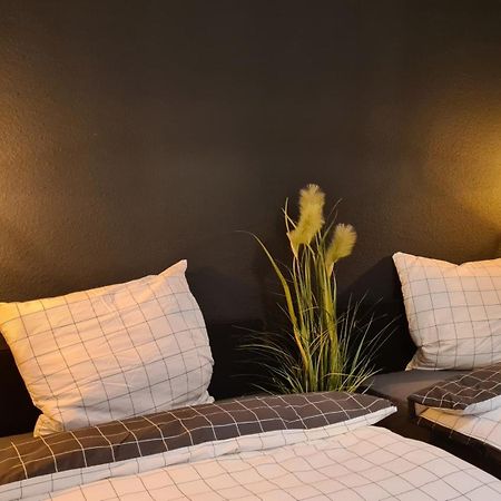 Ferienwohnung, Monteurwohnung, Unterkunft Elise Магдебург Екстериор снимка